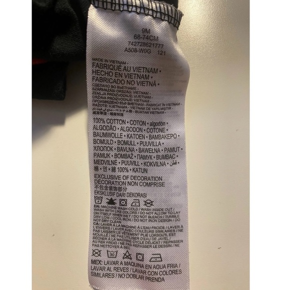 Nike Air Jordan Baby Outfit One Piece Short Sleeve 9 Month & Beanie 6-12 Month - Picture 7 of 7